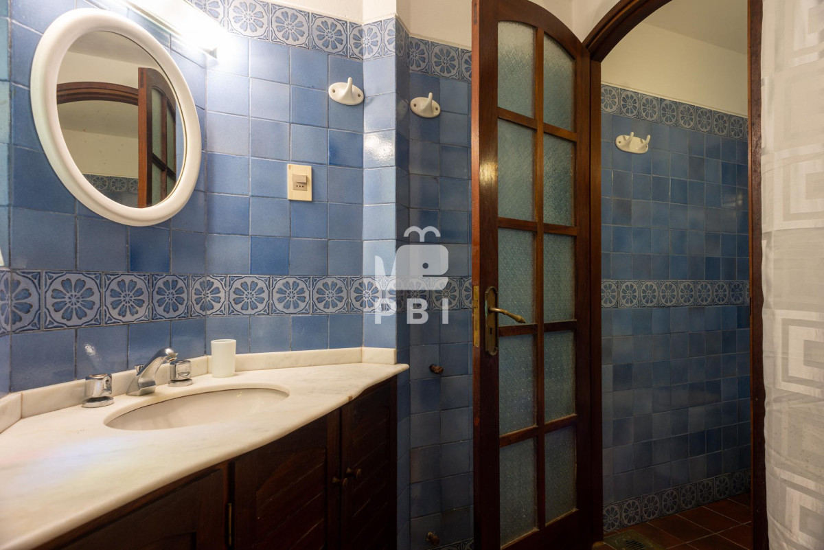 VmVudGEgQ2FzYSA1IGRvcm1pdG9yaW9zIFB1bnRhIEJhbGxlbmEgUGlzY2luYSB2aXN0YSBhbCBNYXIgLSBSZWYgOiBQQkkxMjcyMw==