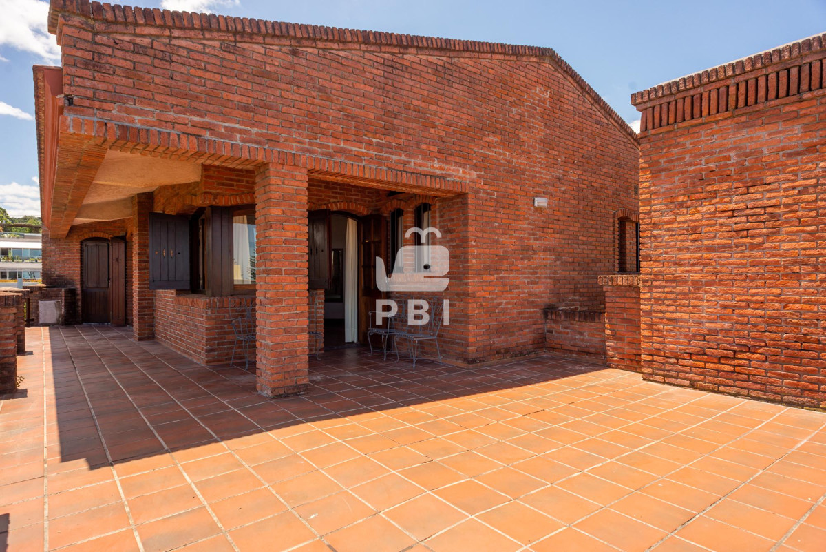 VmVudGEgQ2FzYSA1IGRvcm1pdG9yaW9zIFB1bnRhIEJhbGxlbmEgUGlzY2luYSB2aXN0YSBhbCBNYXIgLSBSZWYgOiBQQkkxMjcyMw==