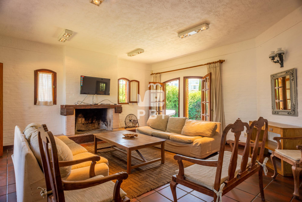 VmVudGEgQ2FzYSA1IGRvcm1pdG9yaW9zIFB1bnRhIEJhbGxlbmEgUGlzY2luYSB2aXN0YSBhbCBNYXIgLSBSZWYgOiBQQkkxMjcyMw==