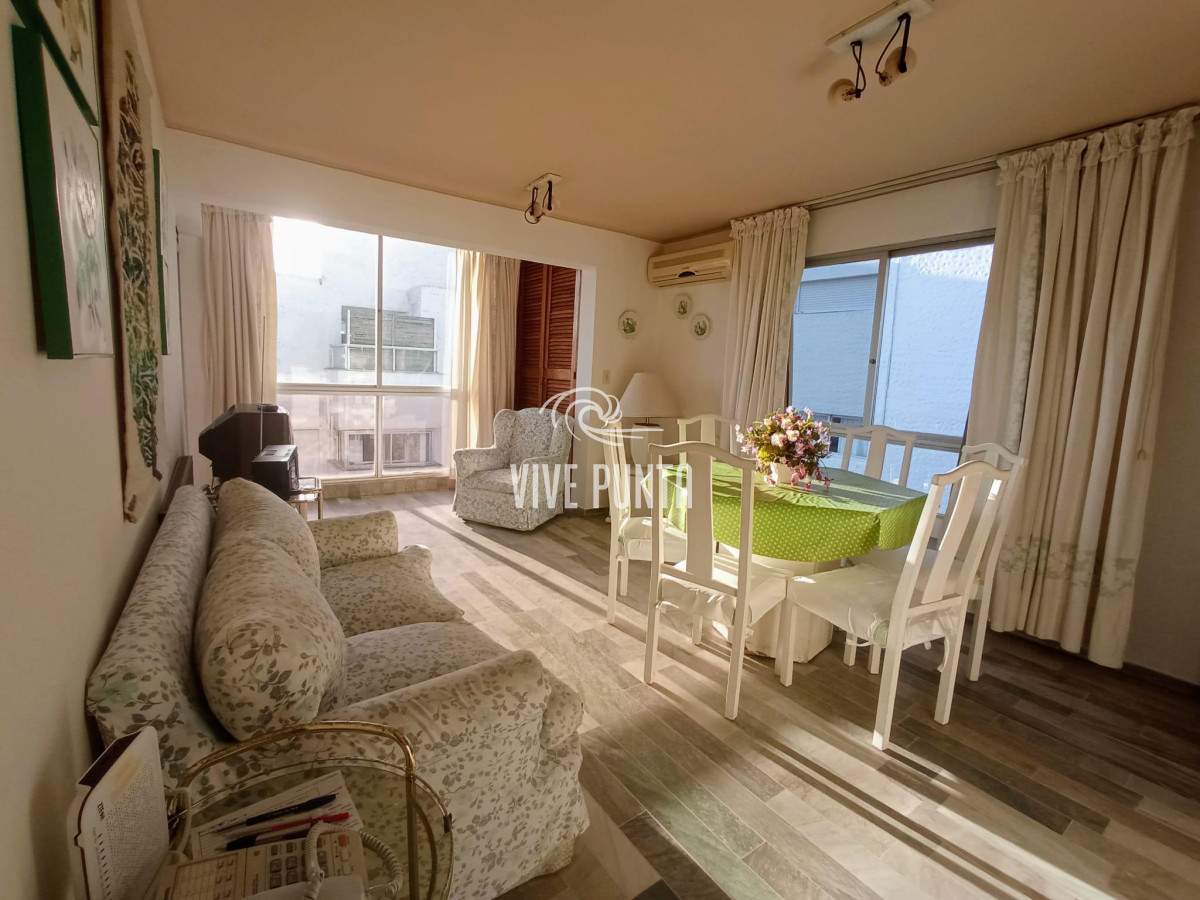 Apartamento ID.782 - Venta apartamento 3 dormitorios con garage Punta del Este