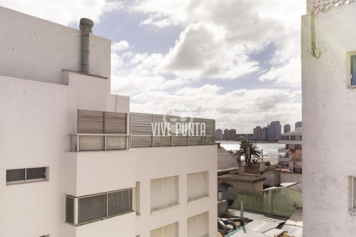 Apartamento ID.782 - Venta apartamento 3 dormitorios con garage Punta del Este