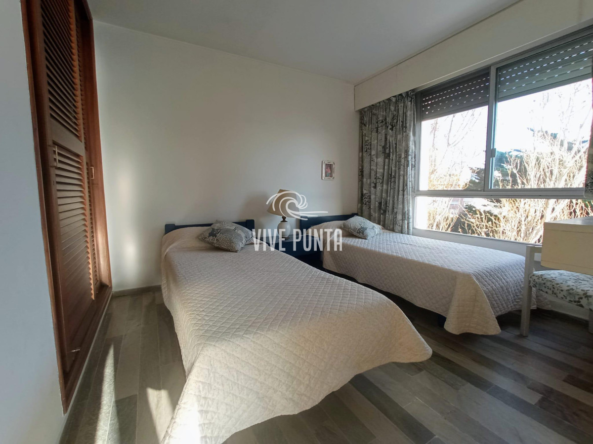 Apartamento ID.782 - Venta apartamento 3 dormitorios con garage Punta del Este