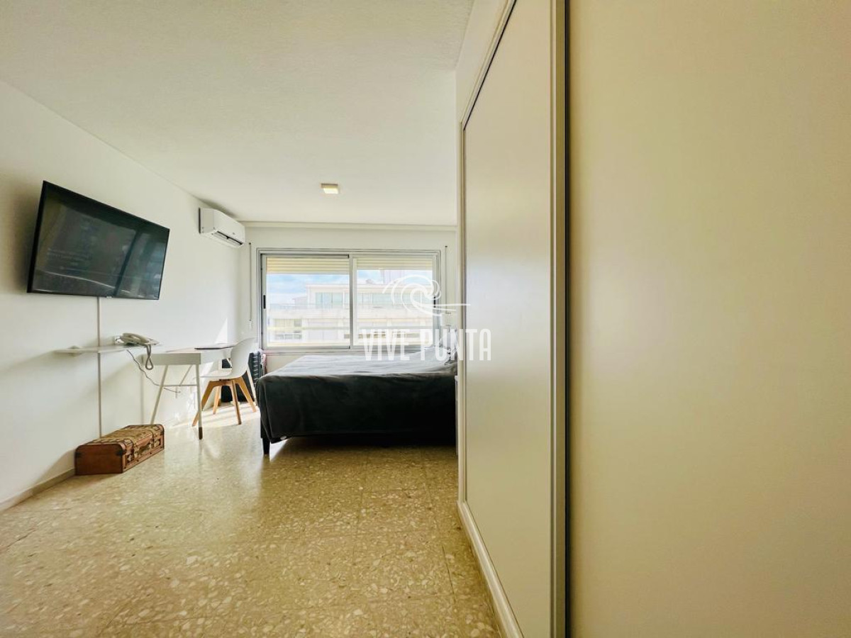 Apartamento ID.484 - Venta Apartamento 3 dormitorios Vista al mar Peninsula Punta del Este