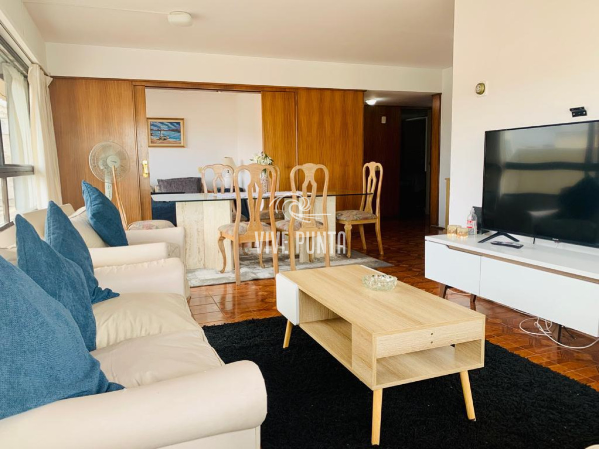 Apartamento ID.758 - Venta Apartamento 2 Dormitorios Península Punta del Este