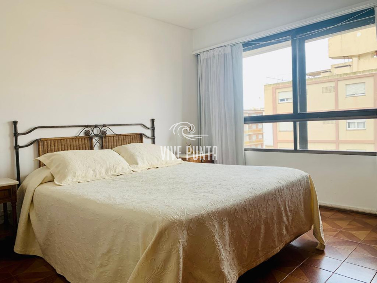 Apartamento ID.758 - Venta Apartamento 2 Dormitorios Península Punta del Este