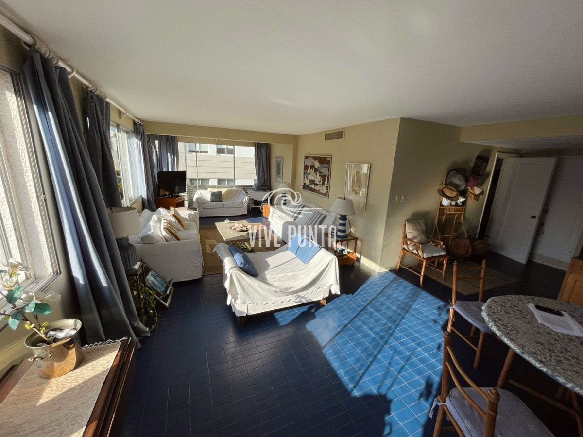 Apartamento ID.752 - Venta apartamento 3 dormitorios Peninsula, Punta del Este 