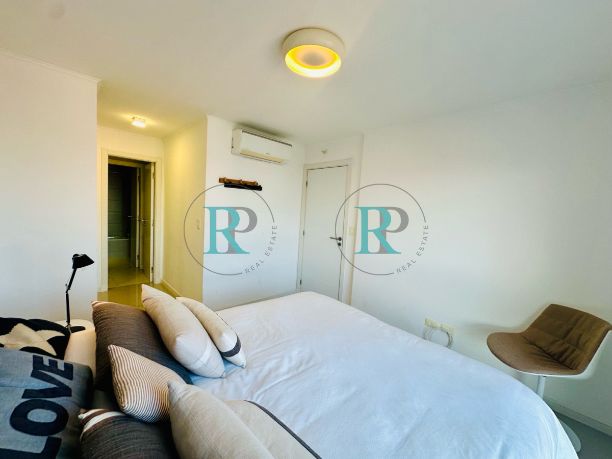 Apartamento ID.2492 - Venta apartamento 3 dormitorios vista al mar en Playa Brava