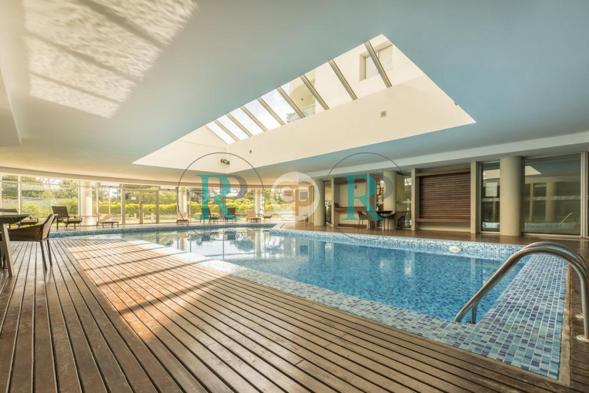 Apartamento ID.2117 - Venta Apartamento 3 dormitorios y dependencia en Ocean Drive Punta del Este
