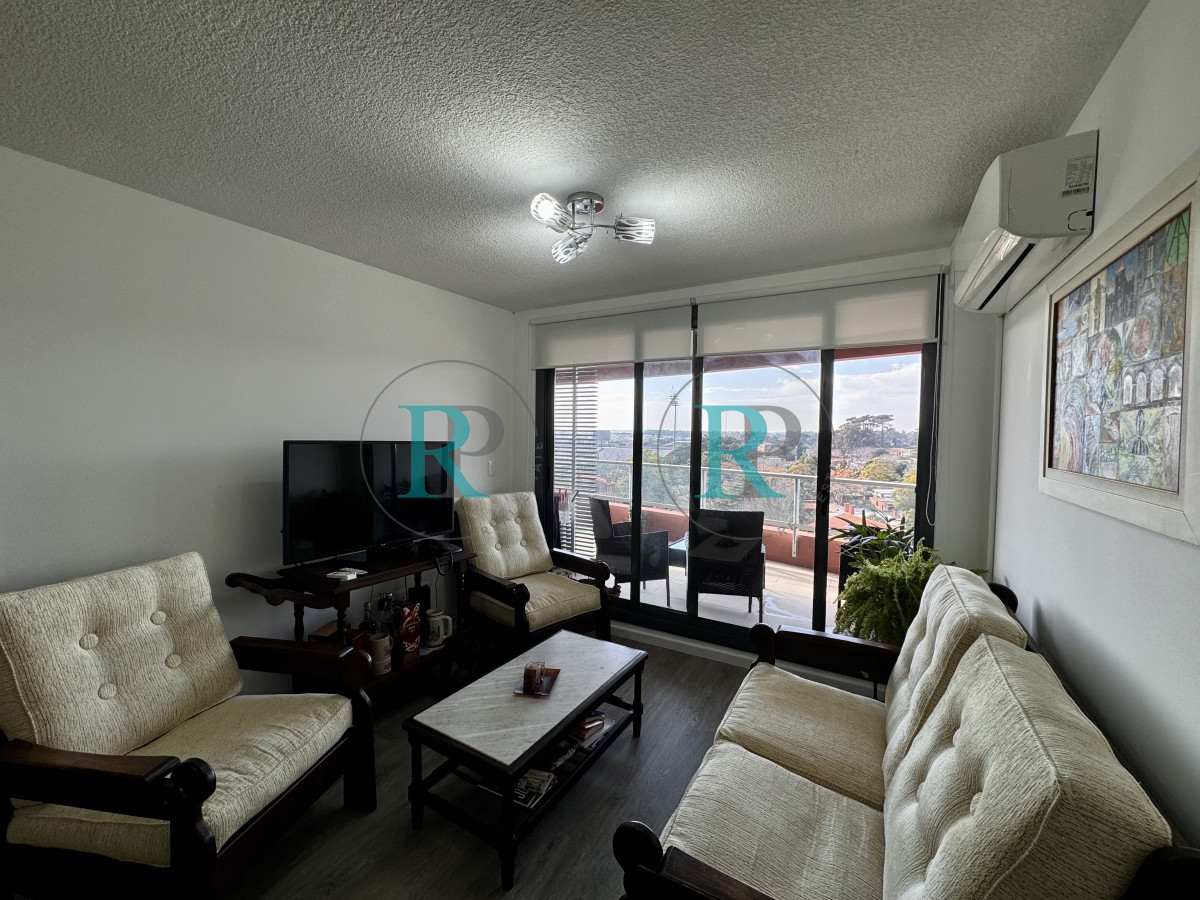 Apartamento ID.2010 - APARTAMENTO UBICADO A PASOS DEL SHOPING Y CENTROS MEDICOS