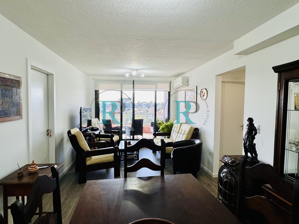 Apartamento ID.2010 - APARTAMENTO UBICADO A PASOS DEL SHOPING Y CENTROS MEDICOS