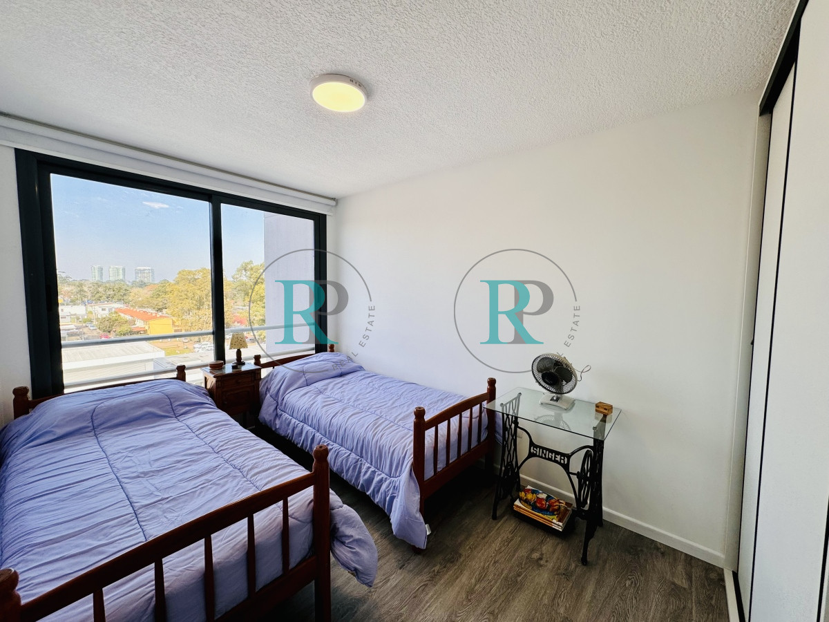 Apartamento ID.2010 - APARTAMENTO UBICADO A PASOS DEL SHOPING Y CENTROS MEDICOS
