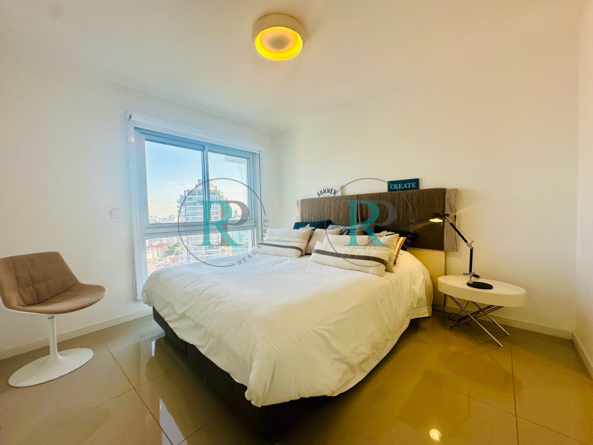 Apartamento ID.2492 - Venta apartamento 3 dormitorios vista al mar en Playa Brava