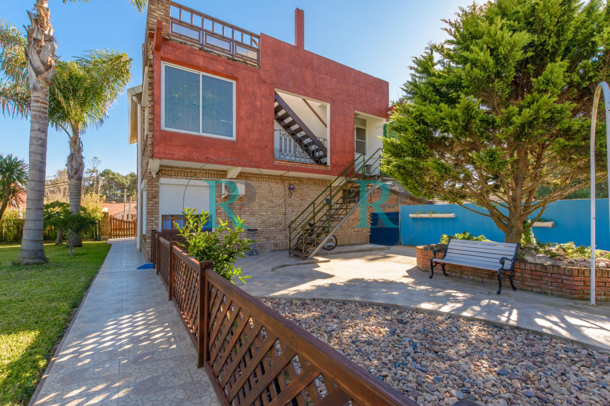 Casa ID.2480 - Venta casa 3 dormitorios en Pinares Playa Mansa