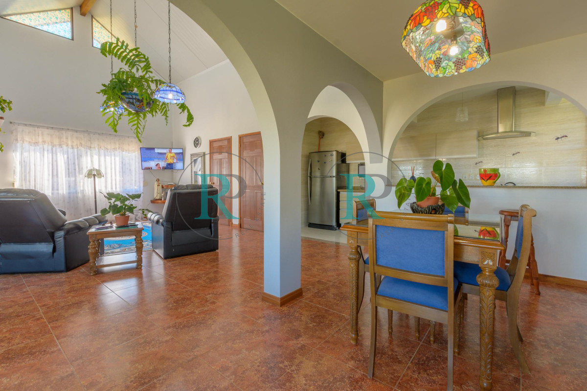 Casa ID.2480 - Venta casa 3 dormitorios en Pinares Playa Mansa