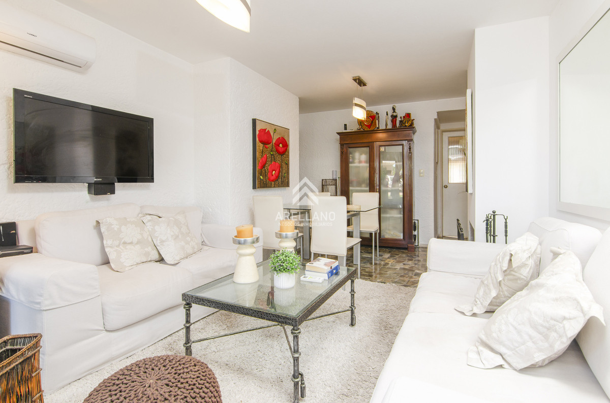Apartamento ID.4245 - Venta apartamento 3 dormitorios 