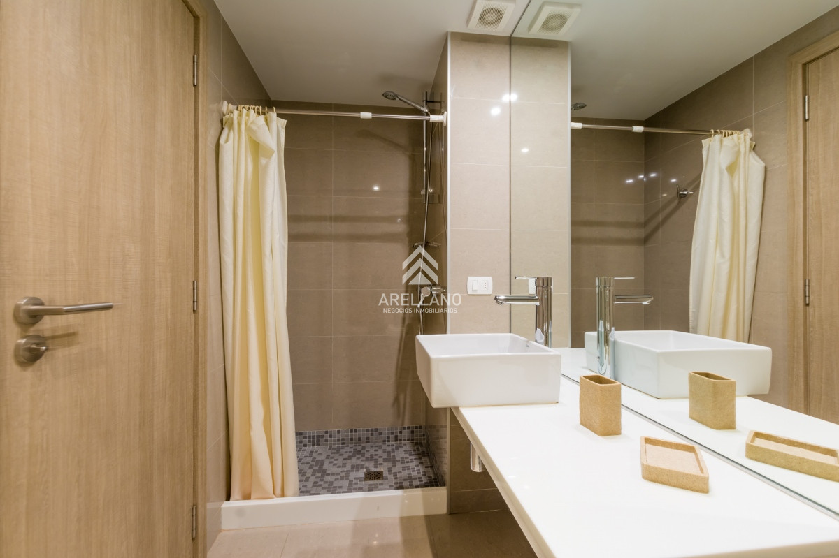 Apartamento ID.4507 - Venta apartamento 3 dormitorios playa brava