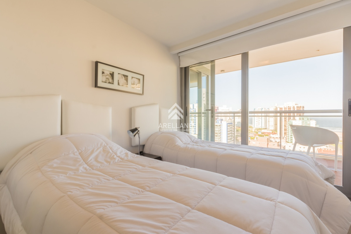Apartamento ID.4507 - Venta apartamento 3 dormitorios playa brava