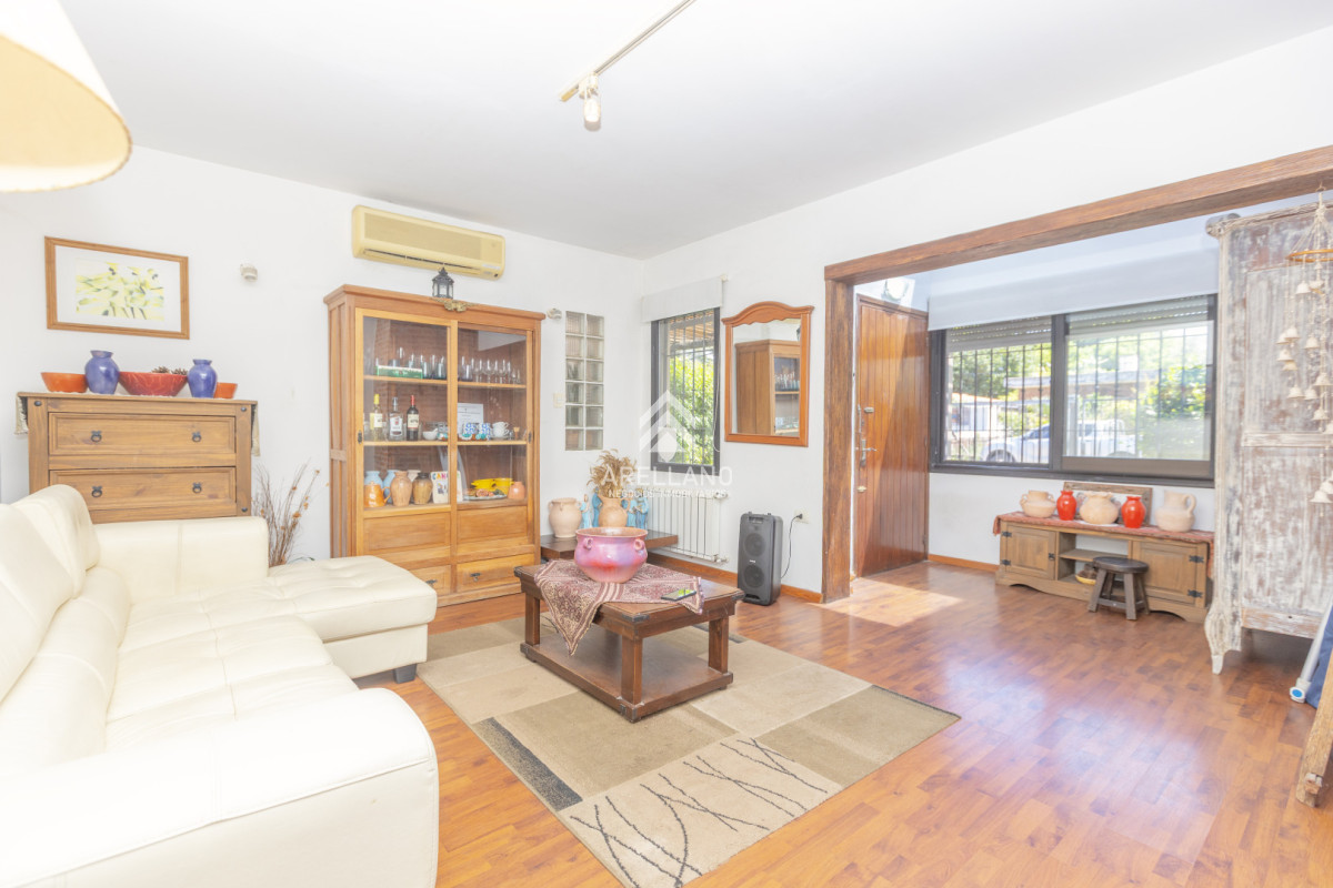 Casa ID.5879 - Venta casa 4 dormitorios