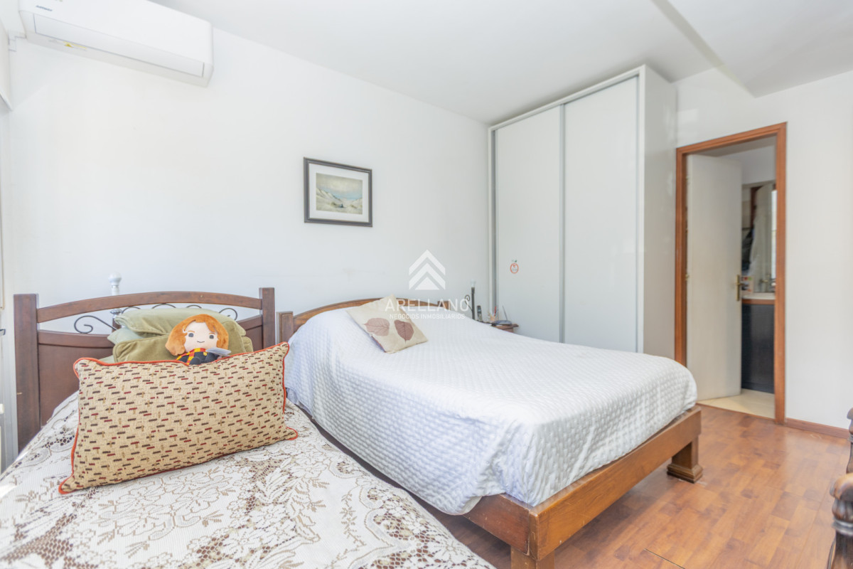 Casa ID.5879 - Venta casa 4 dormitorios