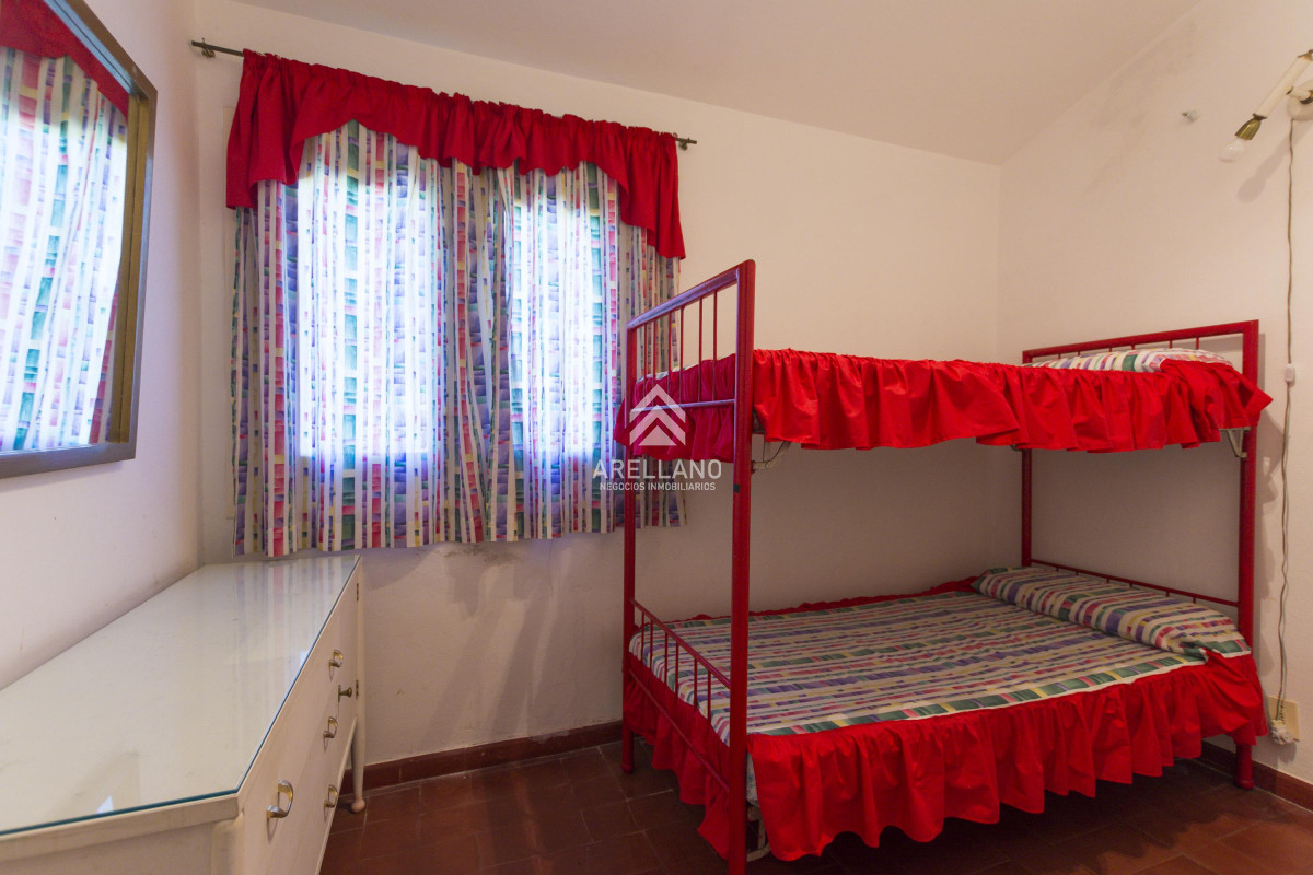 Casa ID.4054 - Venta casa 3 dormitorios y dependencia Playa Mansa 