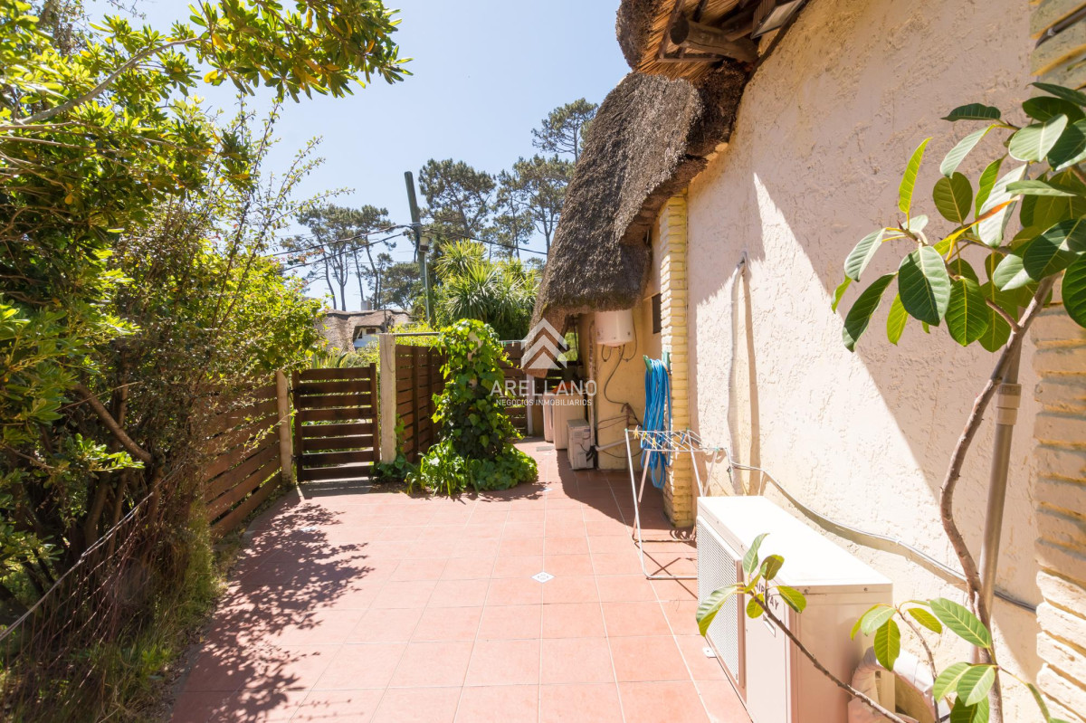 Casa ID.3919 - Venta Casa 4 dormitorios  - Playa Mansa