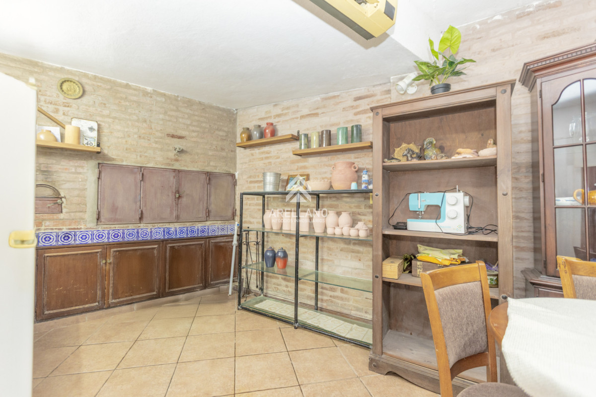Casa ID.5879 - Venta casa 4 dormitorios