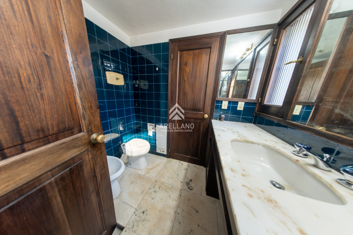 Casa ID.4613 - Venta casa 4 dormitorios en Pinares 