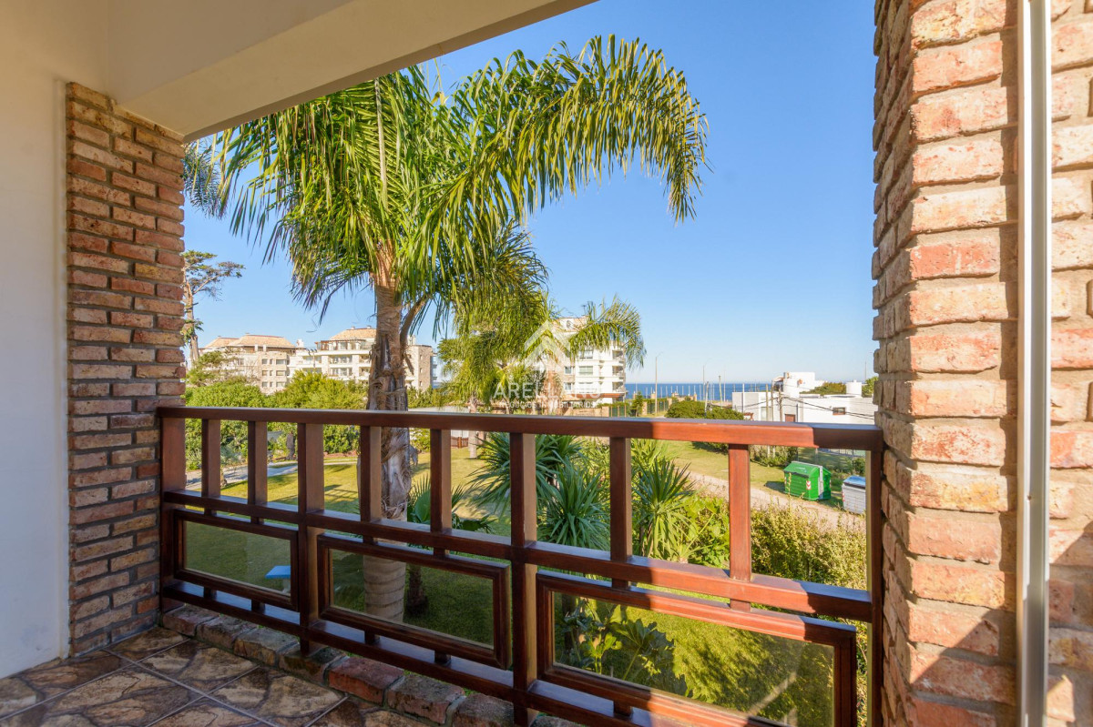 Casa ID.4687 - Venta casa 3 dormitorios en Pinares Playa Mansa