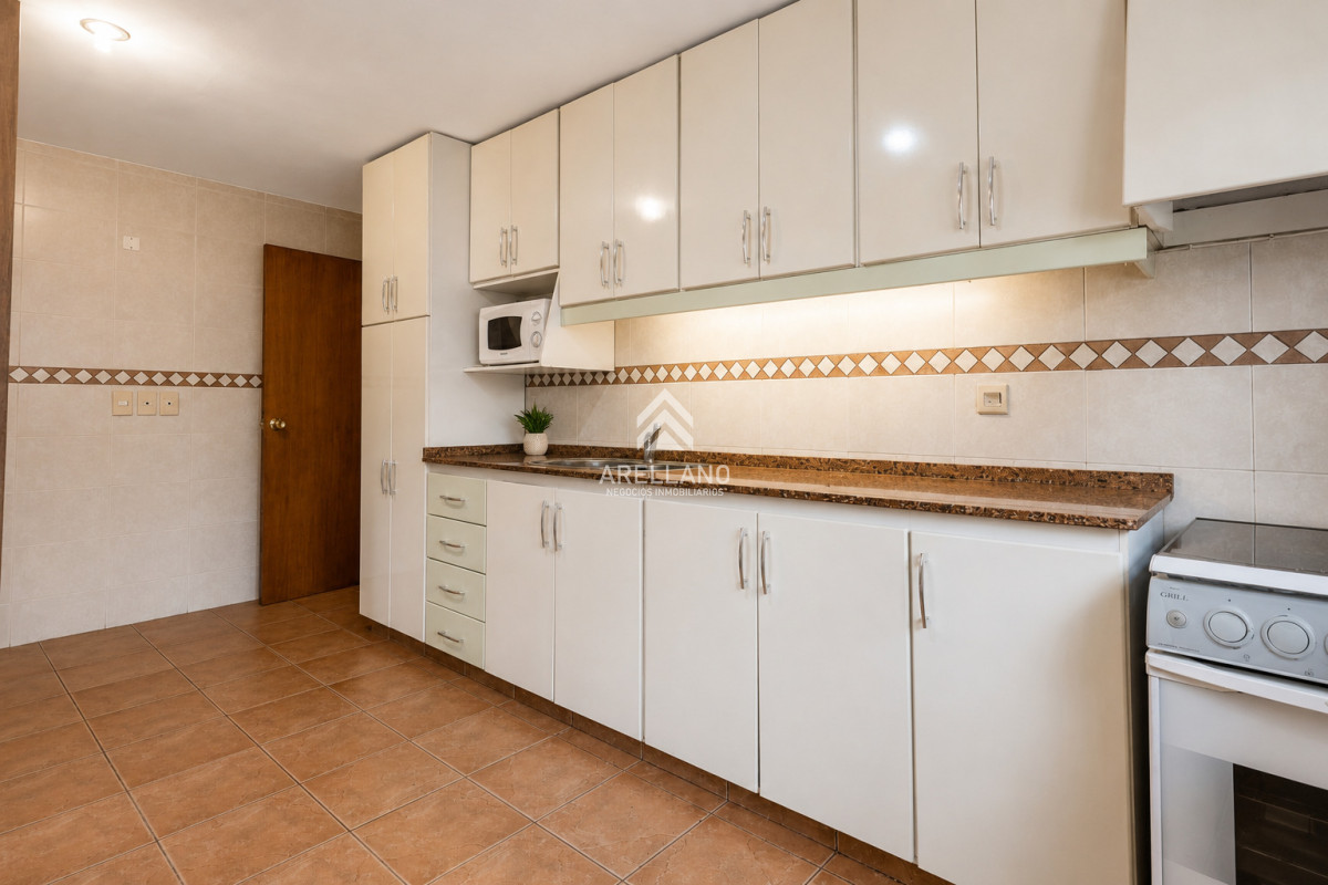 Casa ID.2669 - Casa en Playa Mansa 4 dormitorios cerca del mar