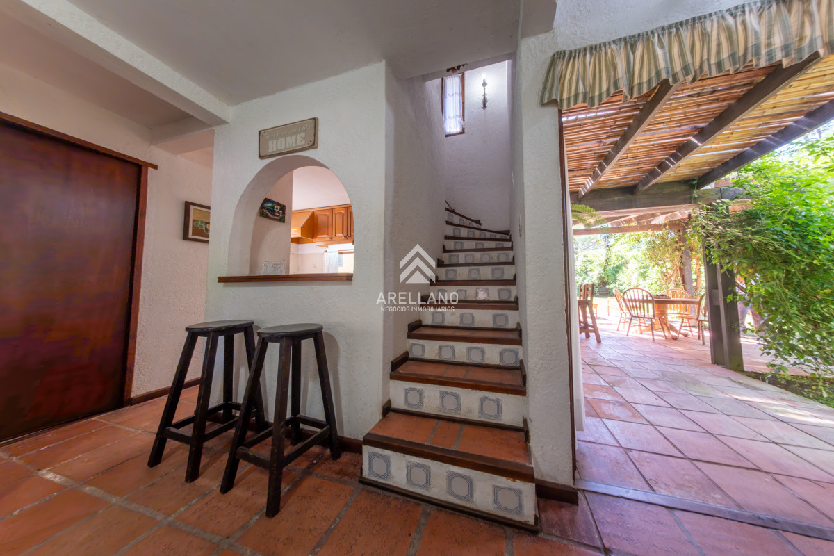 Casa ID.4590 - Venta Casa Quincho Pinares Punta del Este