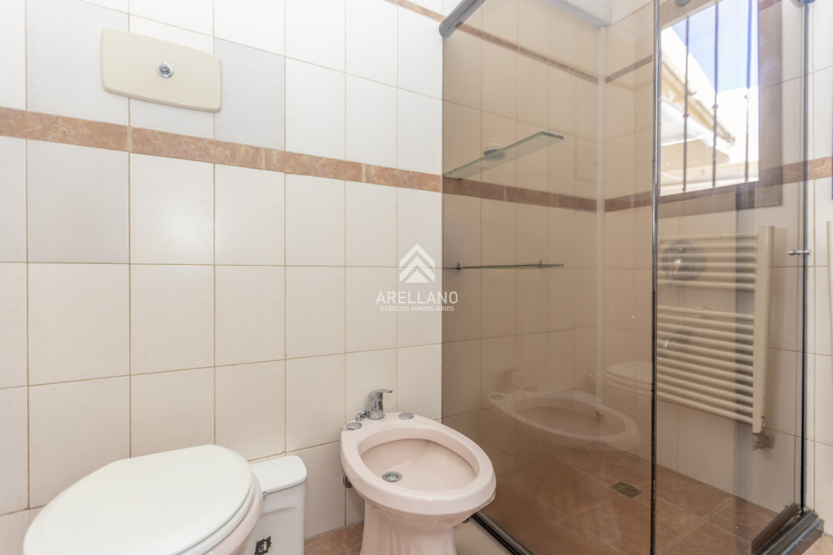 Casa ID.5879 - Venta casa 4 dormitorios