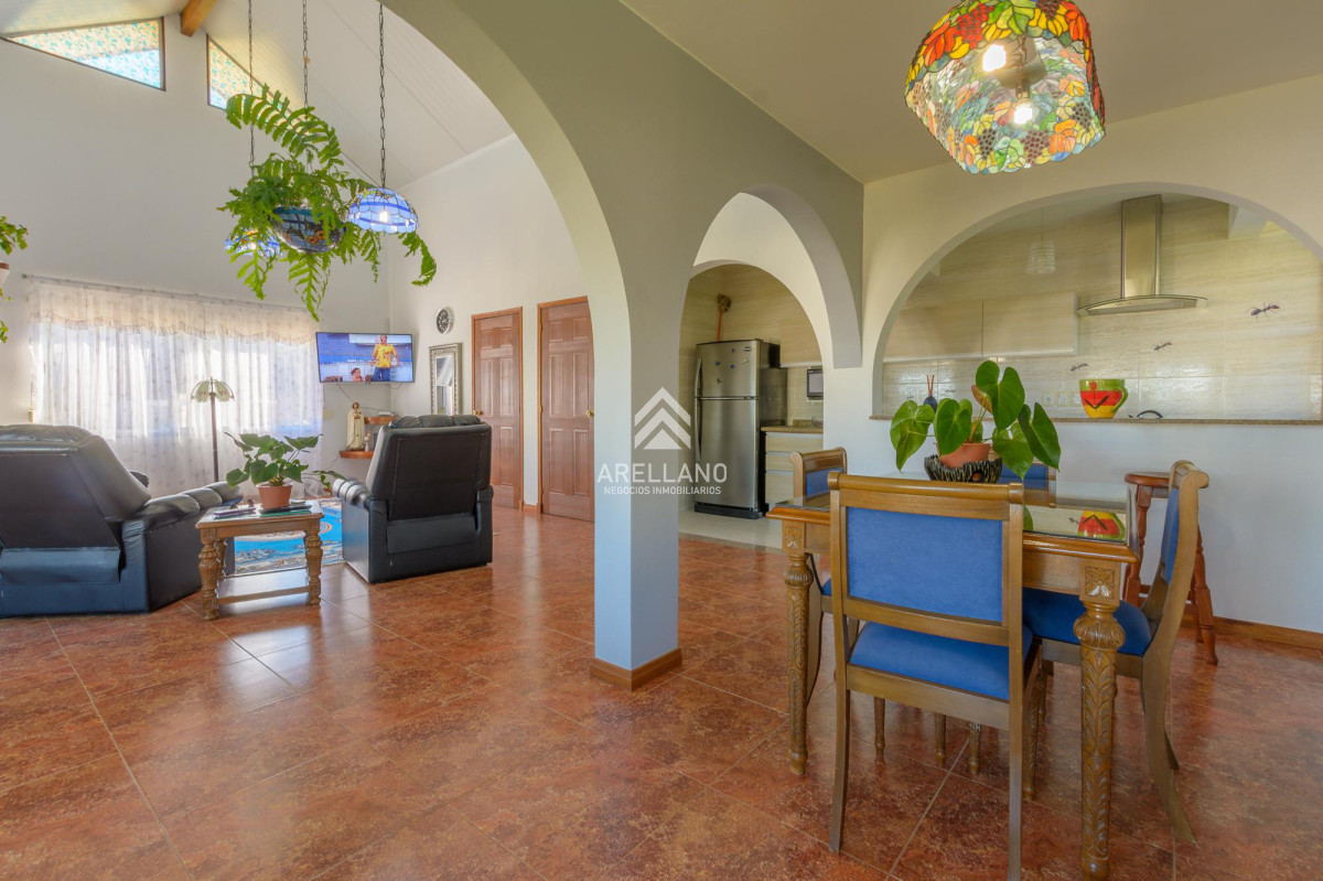 Casa ID.4687 - Venta casa 3 dormitorios en Pinares Playa Mansa