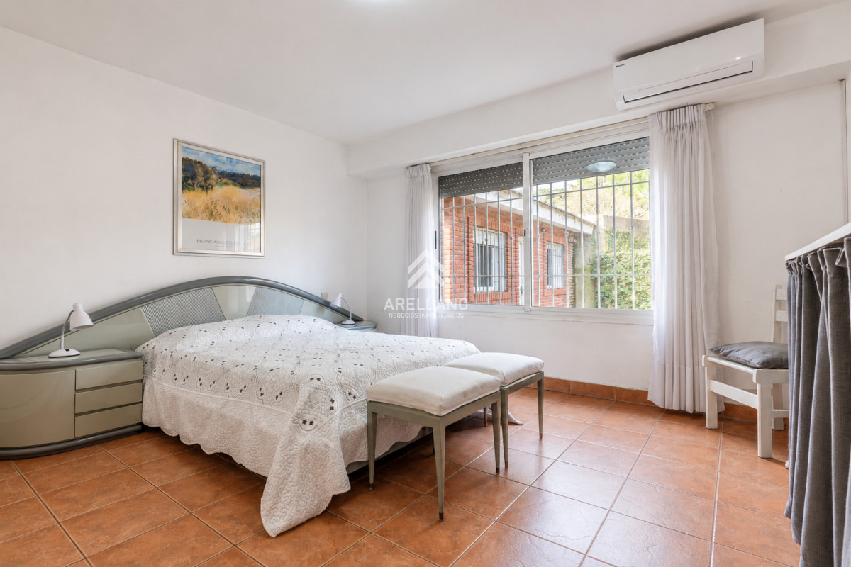 Casa ID.2669 - Casa en Playa Mansa 4 dormitorios cerca del mar
