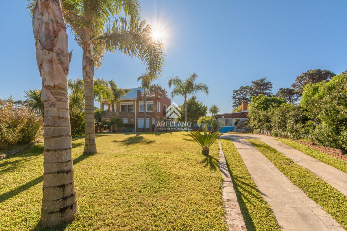Casa ID.4687 - Venta casa 3 dormitorios en Pinares Playa Mansa