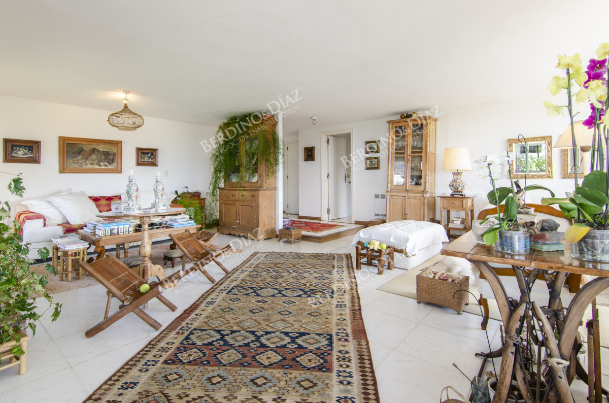 Apartamento ID.2903 - Pensthouse en venta Playa Brava Espectacular