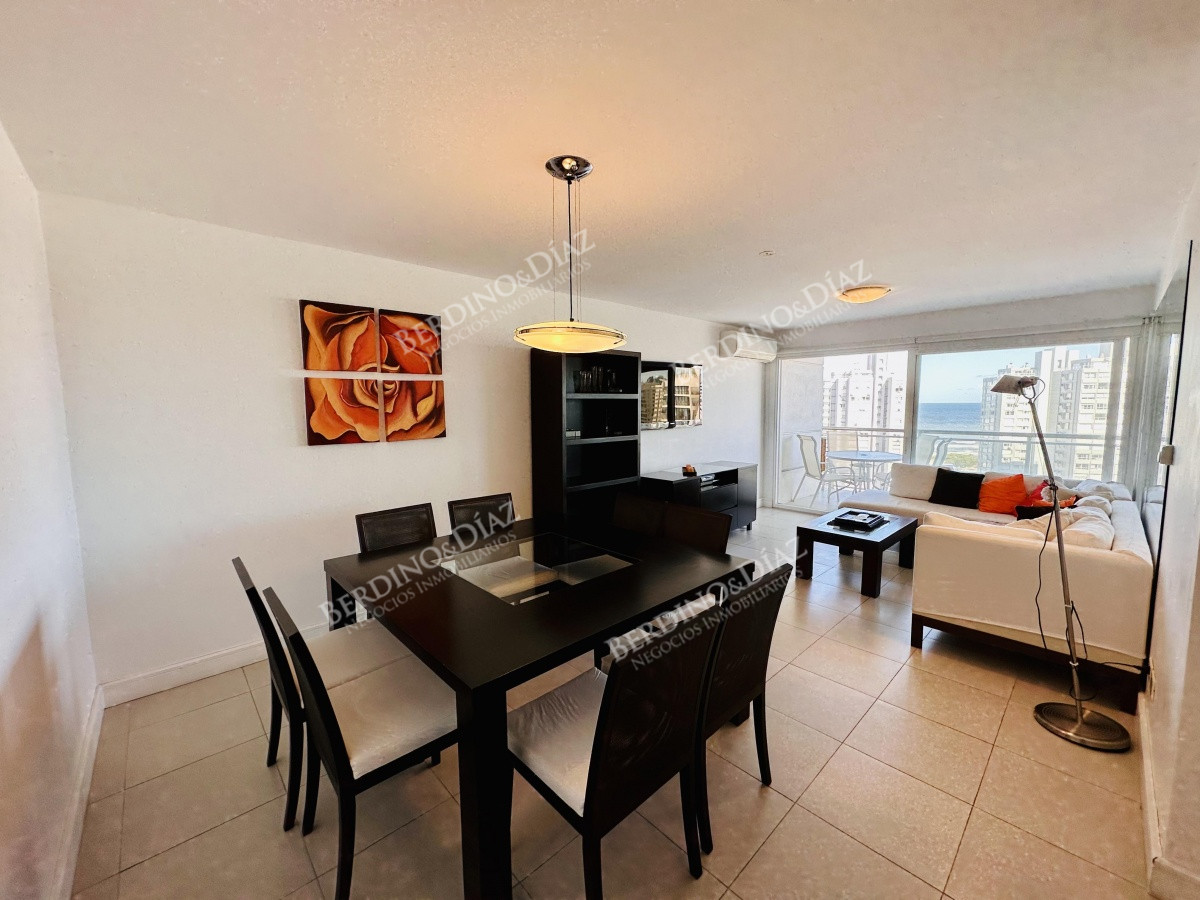 Apartamento ID.2697 - Venta Apartamento 2 dormitorios Playa Brava  Punta Del Este Parrillero Propio