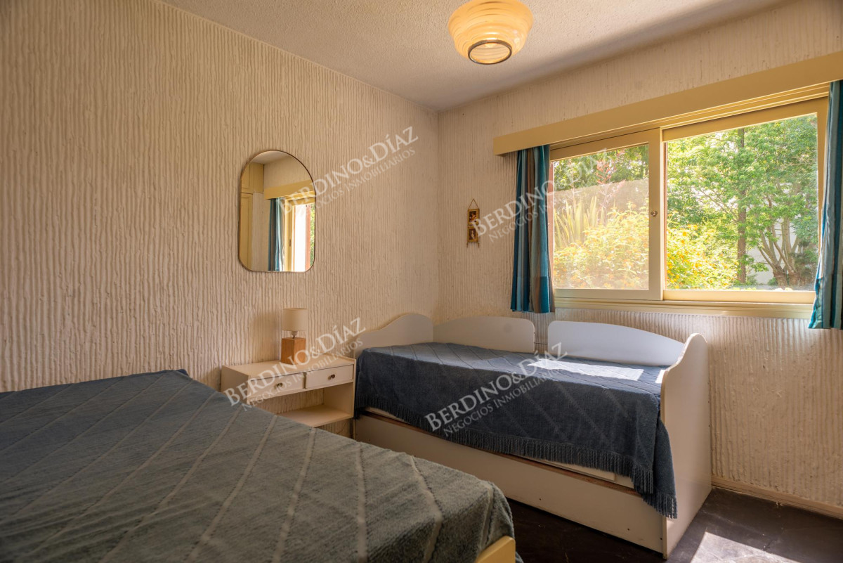 Apartamento ID.2904 - Venta Departamento 2 dormitorios estilo casa Roosevelt Punta del Este