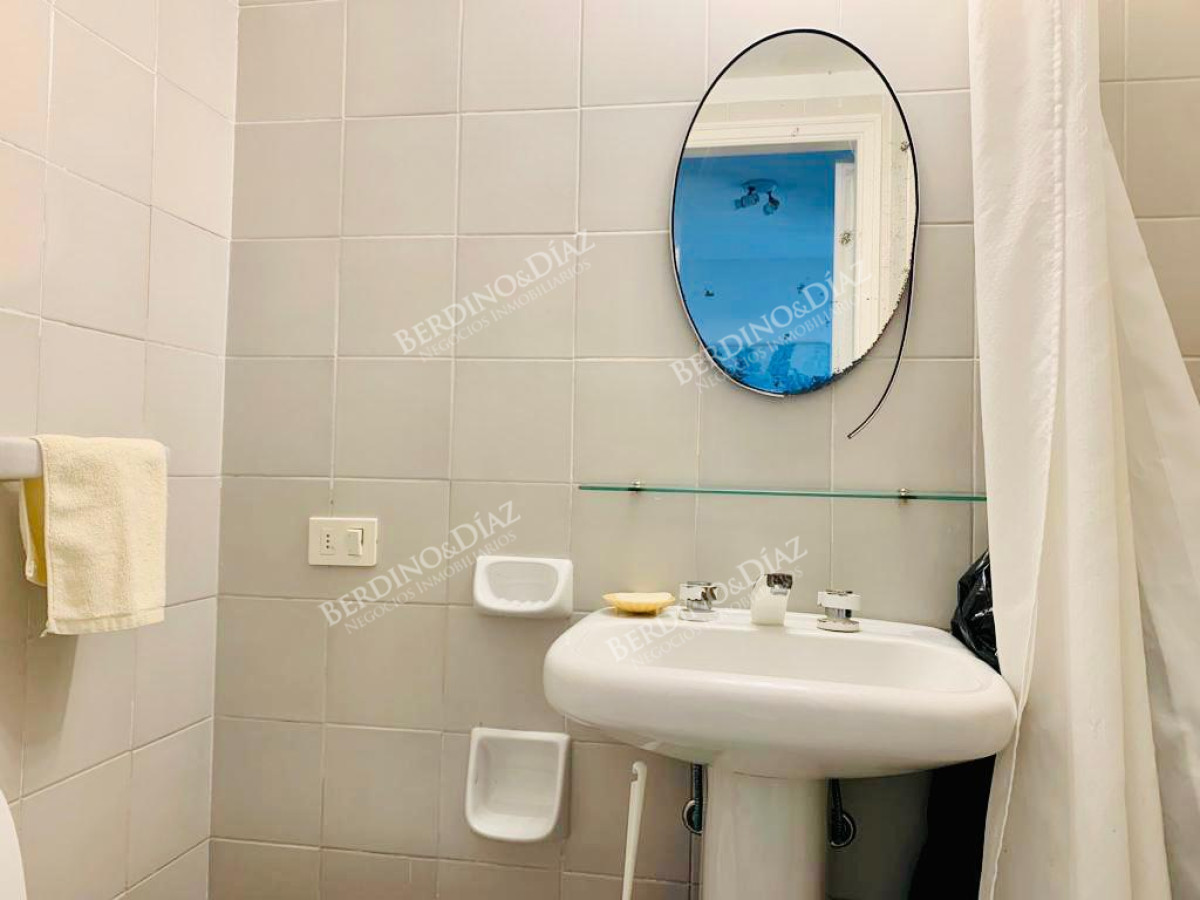 Apartamento ID.2719 - Venta Apartamento 3 dormitorios màs dependencia en Playa Mansa, Punta del Este