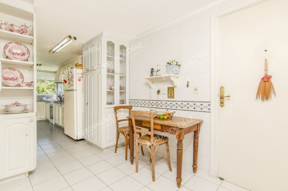 Apartamento ID.2903 - Pensthouse en venta Playa Brava Espectacular