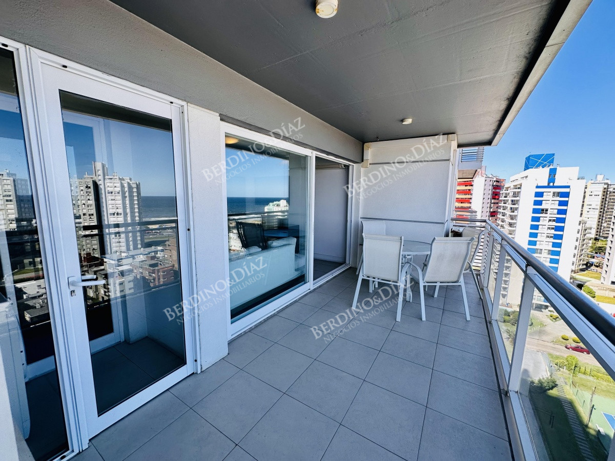 Apartamento ID.2697 - Venta Apartamento 2 dormitorios Playa Brava  Punta Del Este Parrillero Propio