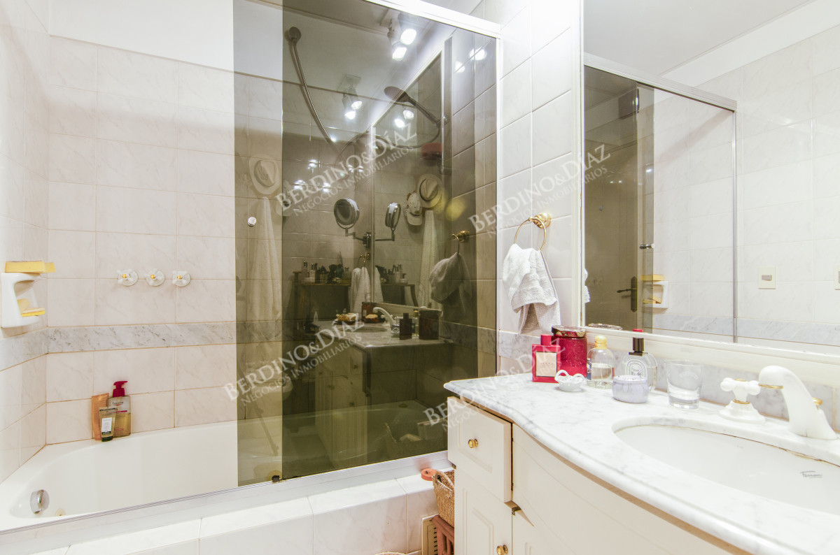Apartamento ID.2903 - Pensthouse en venta Playa Brava Espectacular