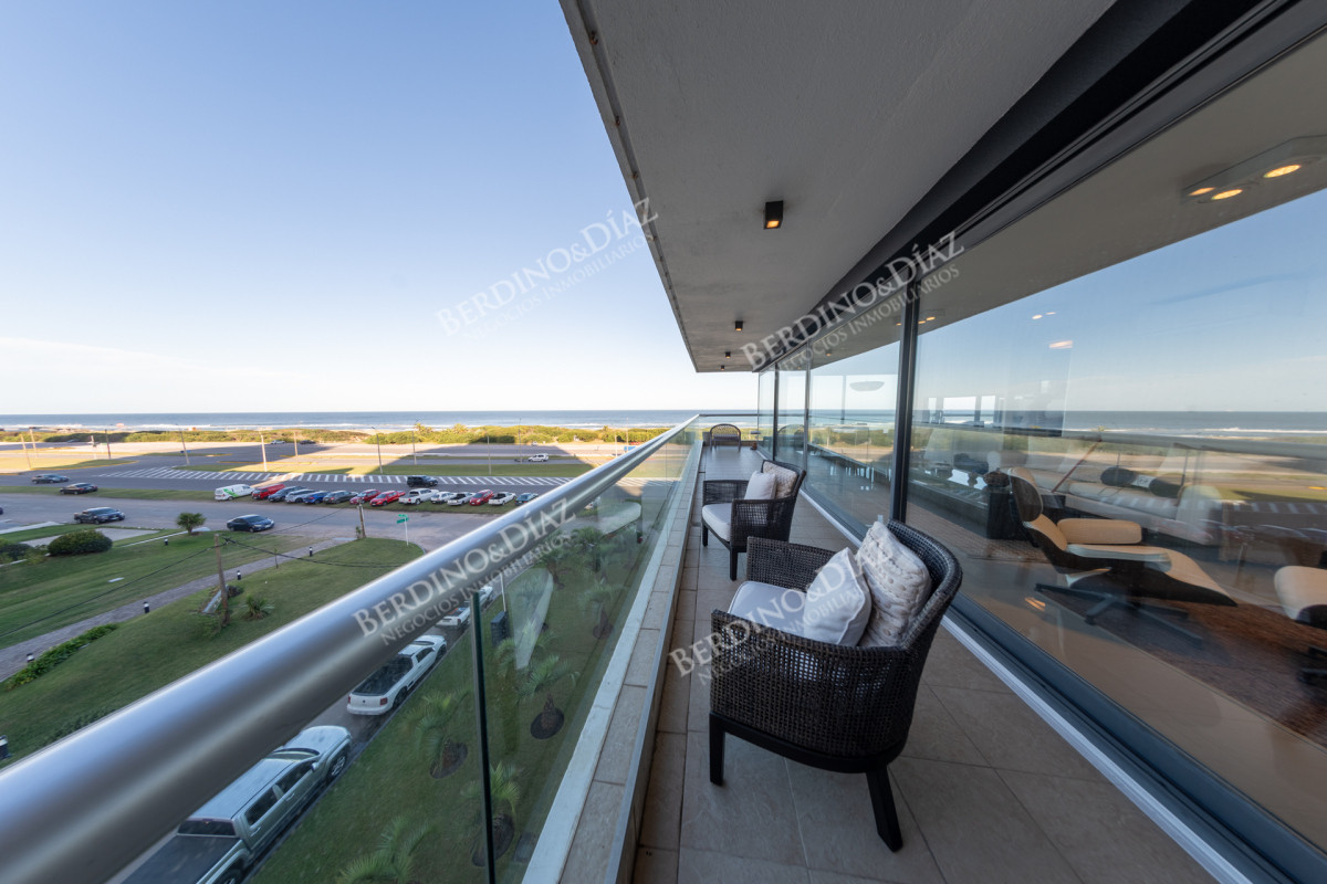 Apartamento ID.3029 - Penthouse venta Playa Brava 