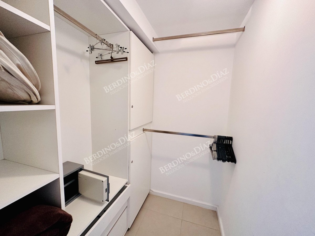 Apartamento ID.2697 - Venta Apartamento 2 dormitorios Playa Brava  Punta Del Este Parrillero Propio