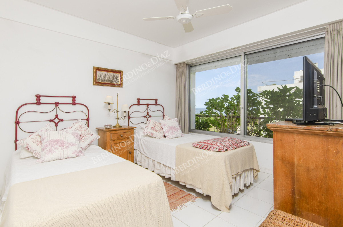 Apartamento ID.2903 - Pensthouse en venta Playa Brava Espectacular