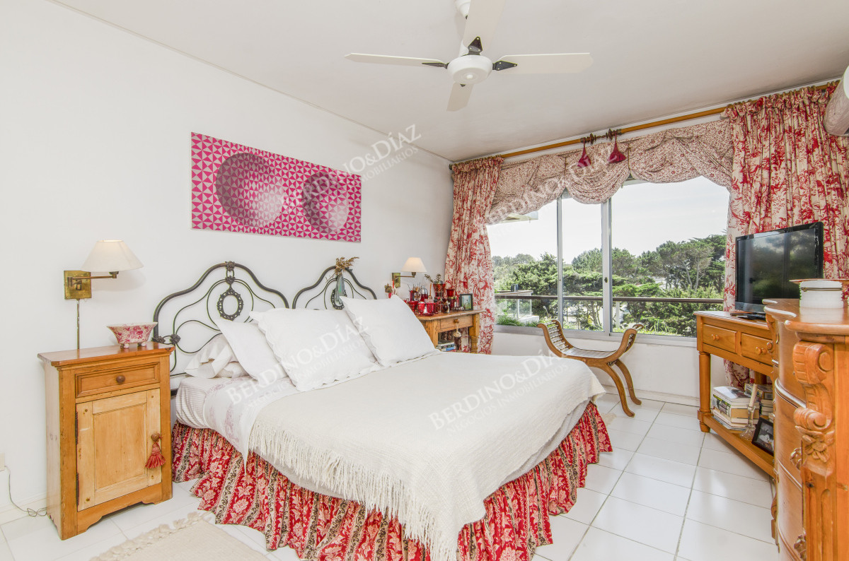 Apartamento ID.2903 - Pensthouse en venta Playa Brava Espectacular