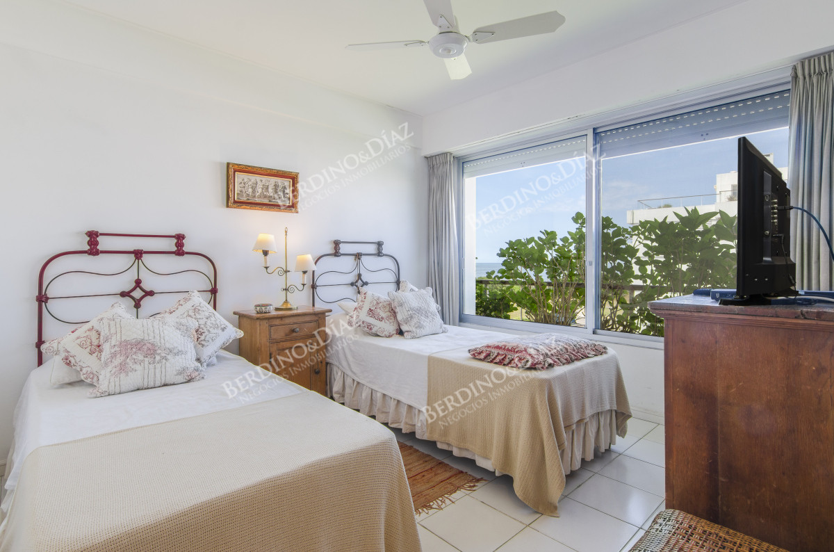 Apartamento ID.2903 - Pensthouse en venta Playa Brava Espectacular