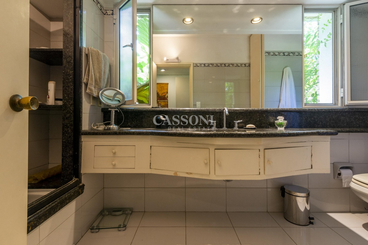 Casa ID.3595 - Venta Casa 8 dormitorios Playa Mansa Punta del Este