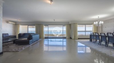 Departamento Torre Lobos en venta y alquiler con vista al mar en Playa Brava Punta del Este.