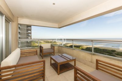 ¡Bienvenido a tu nuevo hogar en Punta del Este! 