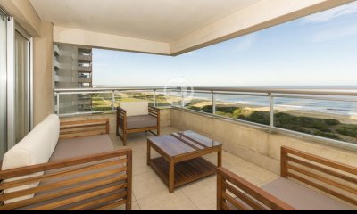¡Bienvenido a tu nuevo hogar en Punta del Este!